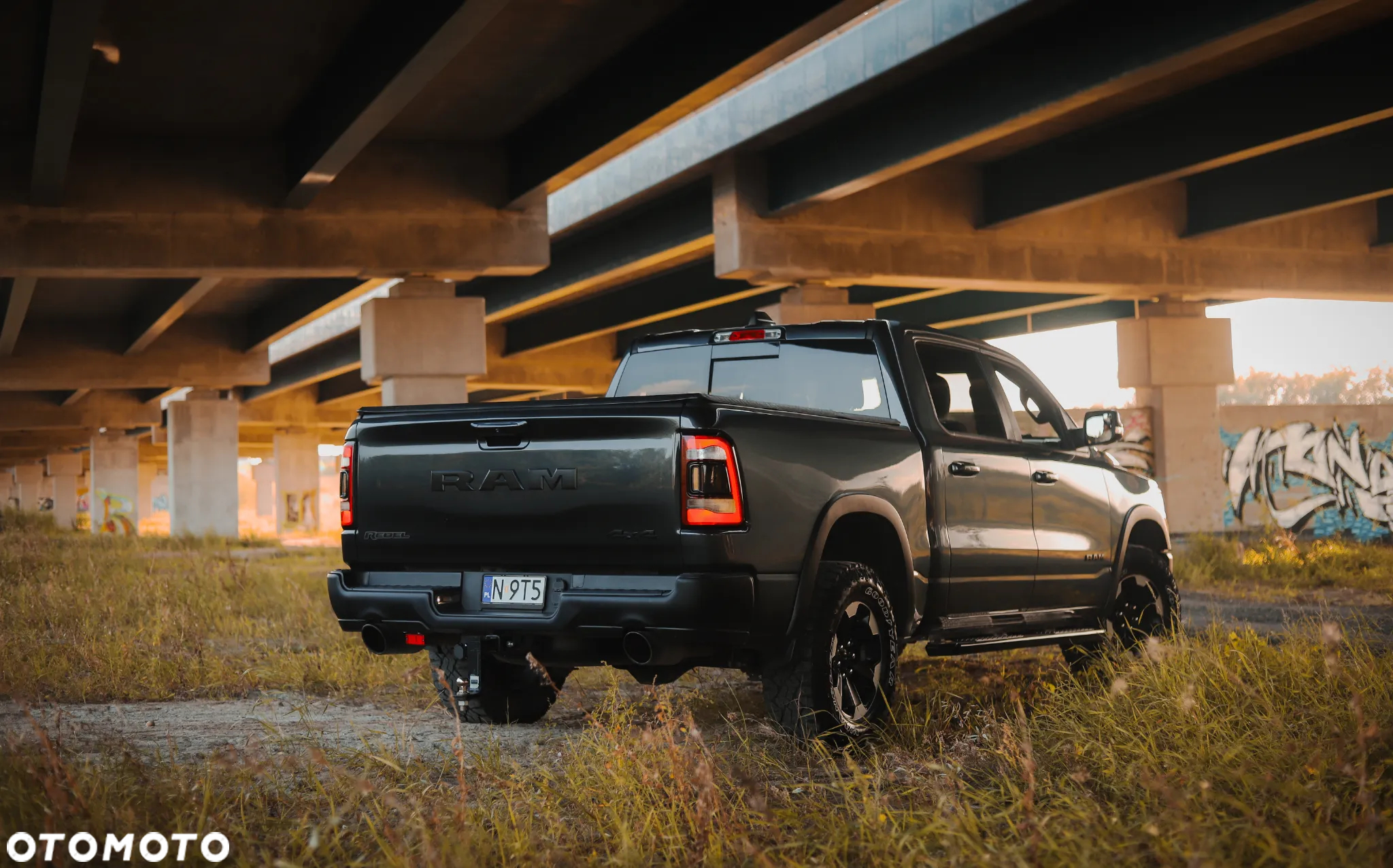 RAM 1500 5.7 Crew Cab Rebel - 2