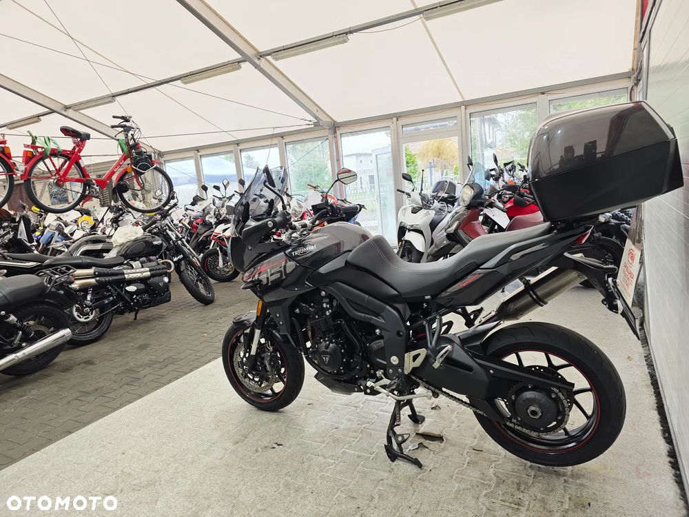 Triumph Tiger - 9