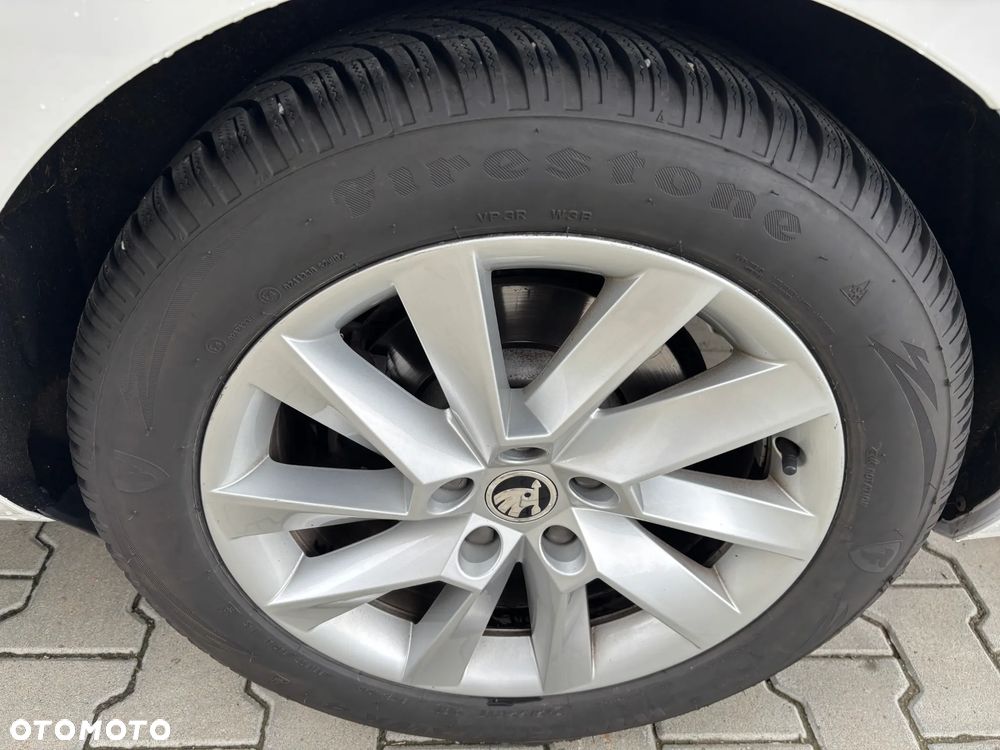 Skoda Superb 2.0 TDI SCR Ambition - 14