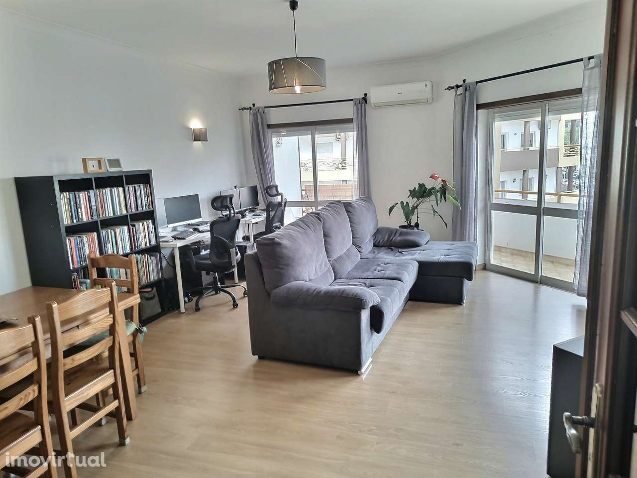 Apartamento T2 + Garagem Independente em Lagos - Grande imagem: 2/20