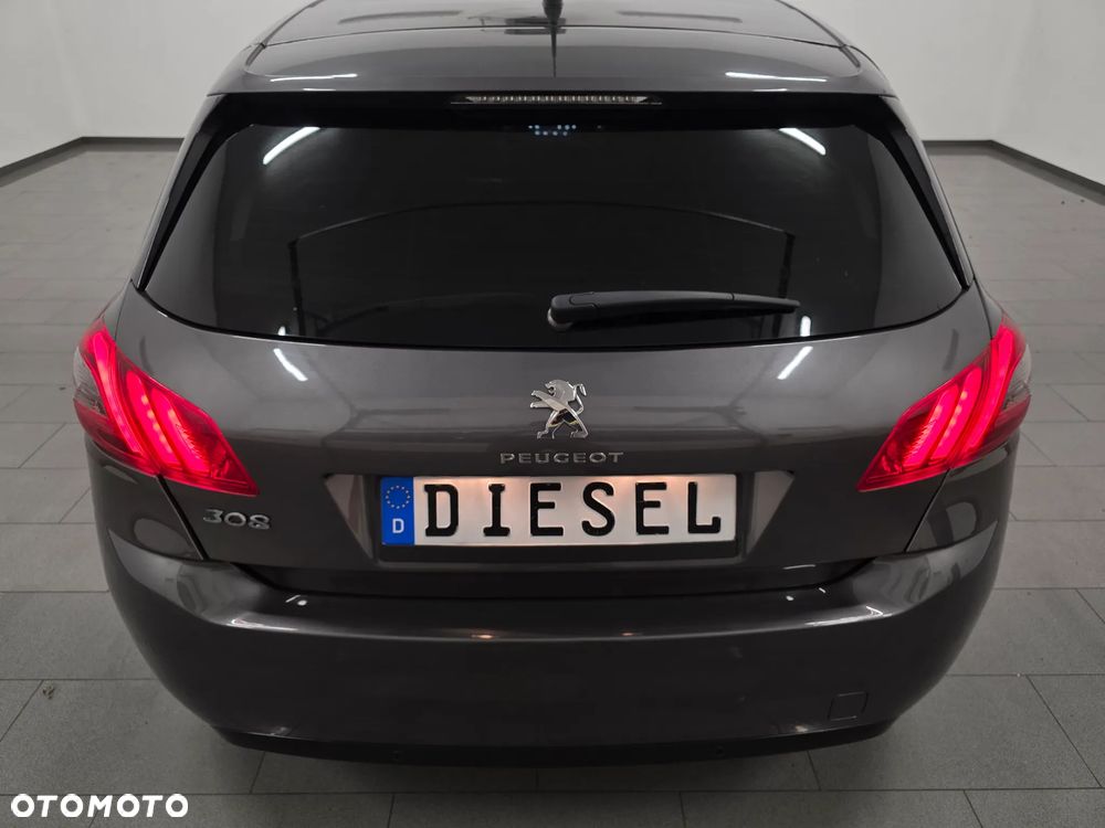 Peugeot 308 - 36