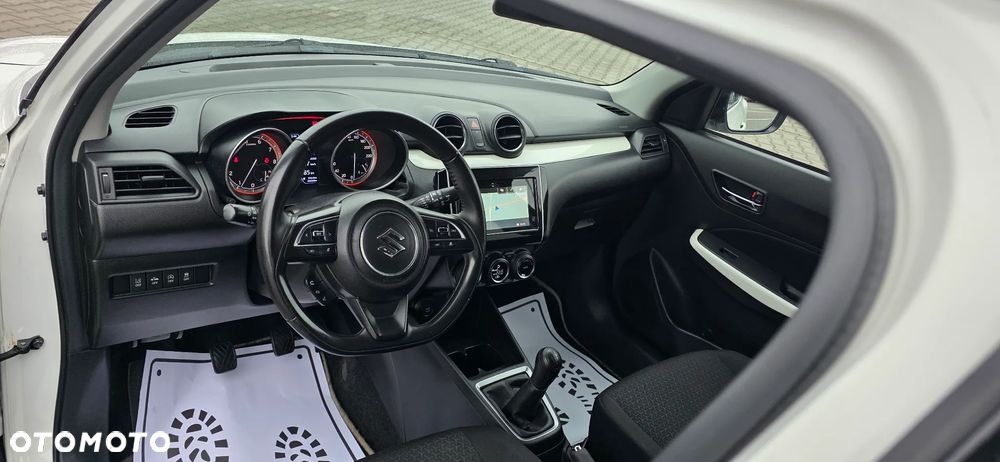 Suzuki Swift 1.2 SHVS Premium Plus - 13