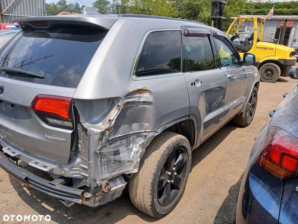 Jeep Grand Cherokee 3.6 V6 Laredo - 5