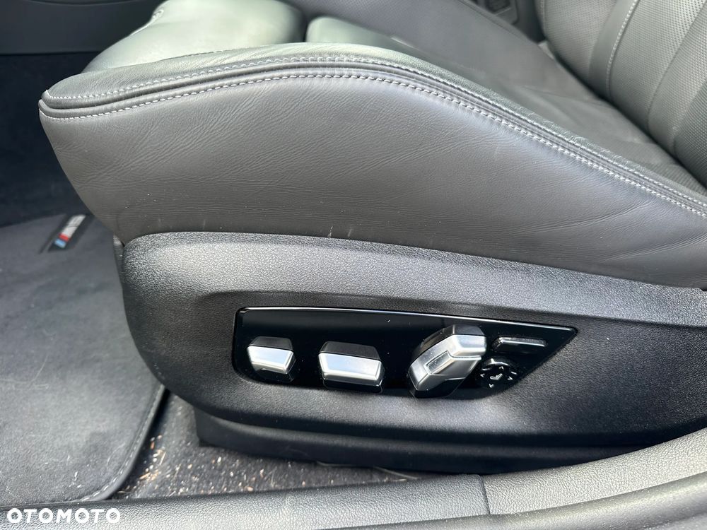 BMW M5 Competition - 12