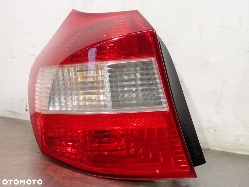 LAMPA LEWA TYLNA BMW E87 - 2
