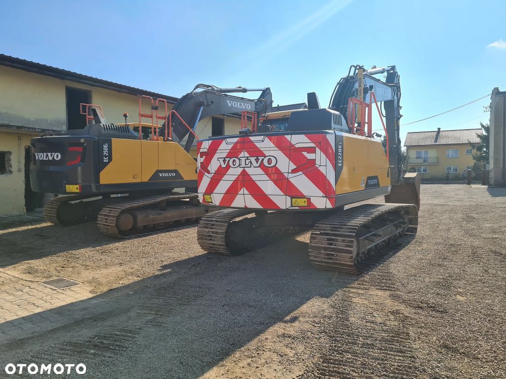 Volvo EC 220 EL - 1