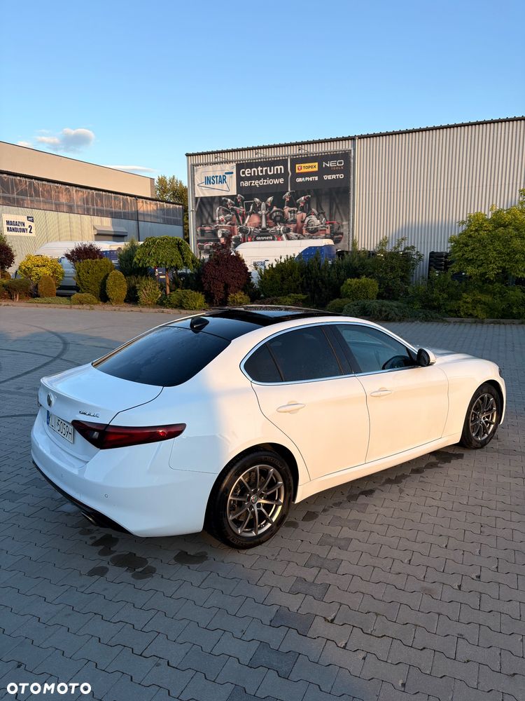 Alfa Romeo Giulia 2.0 Turbo TI Q4 - 4