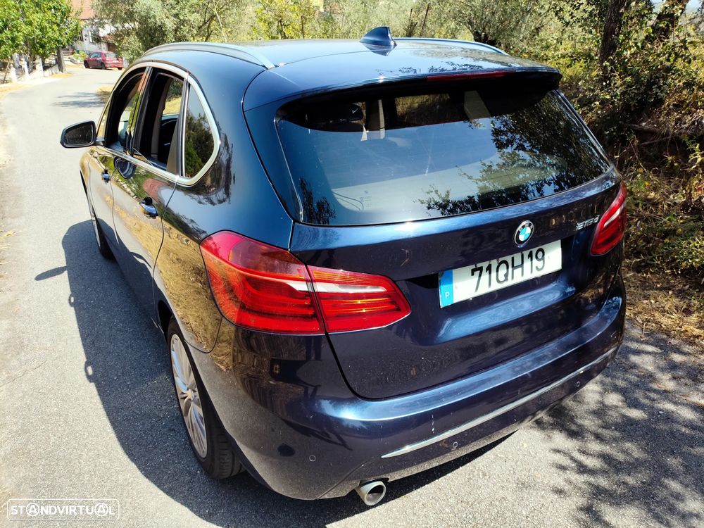 BMW 218 Active Tourer d Line Luxury - 6