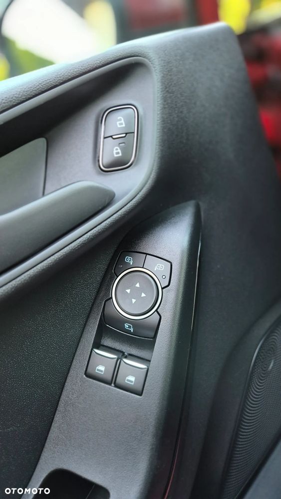 Ford Fiesta - 16