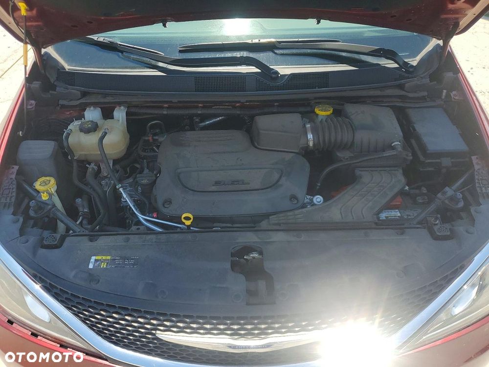 Chrysler Pacifica - 11