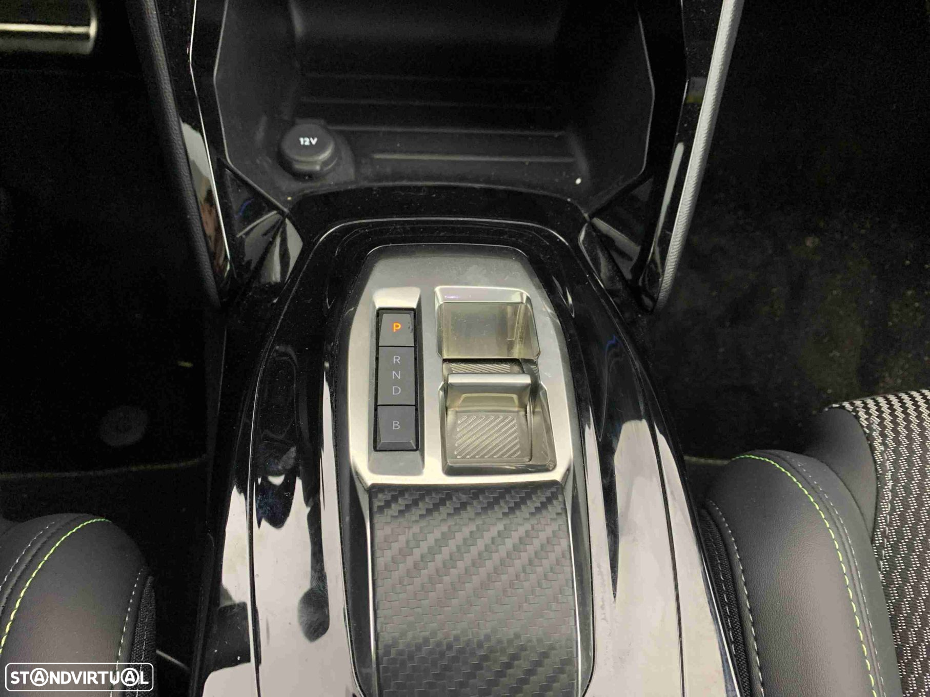 Peugeot e-208 51 kWh GT - 10