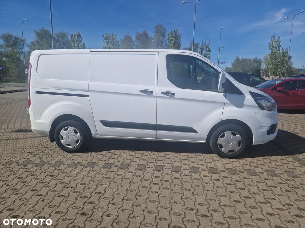 Ford TRANSIT CUSTOM - 4