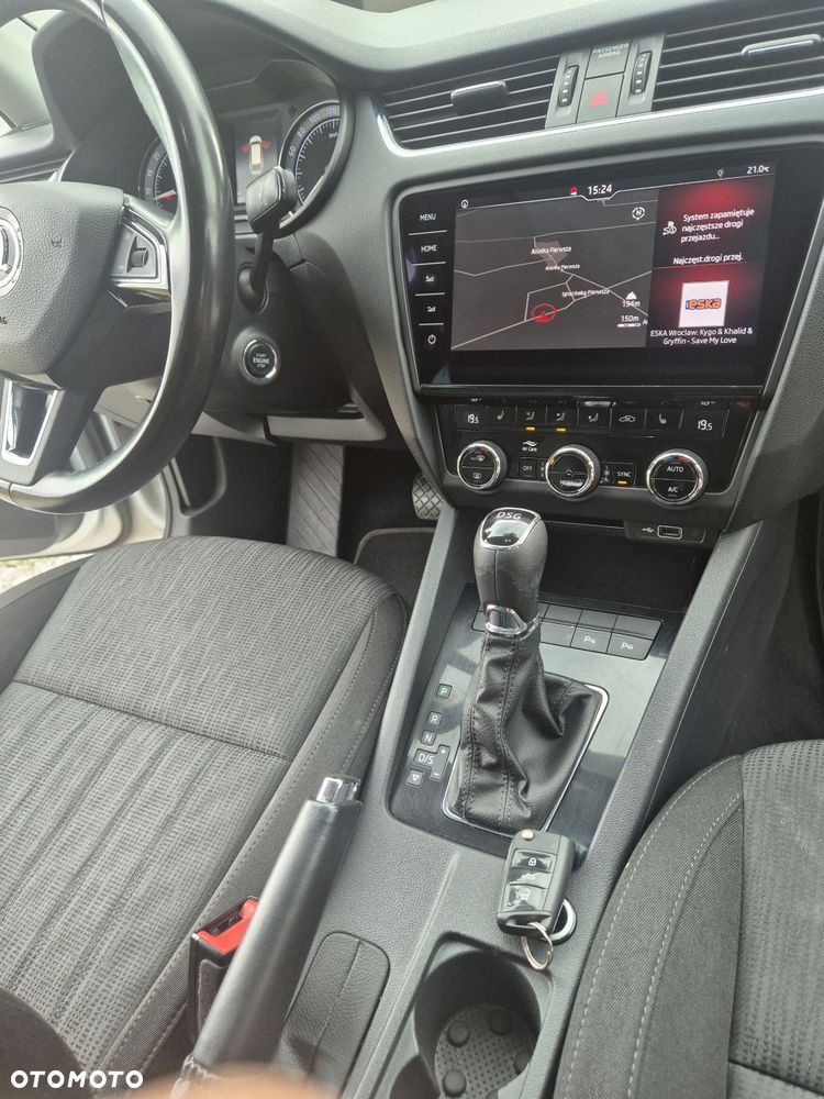 Skoda Octavia 1.6 TDI DSG Premium Edition - 8