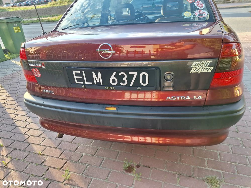 Opel Astra 1.4 GL - 20