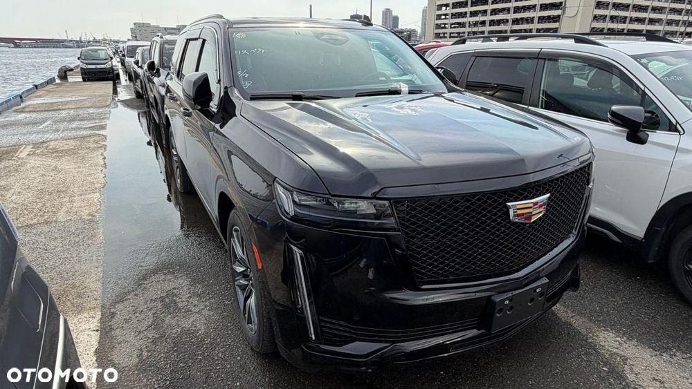 Cadillac Escalade - 19
