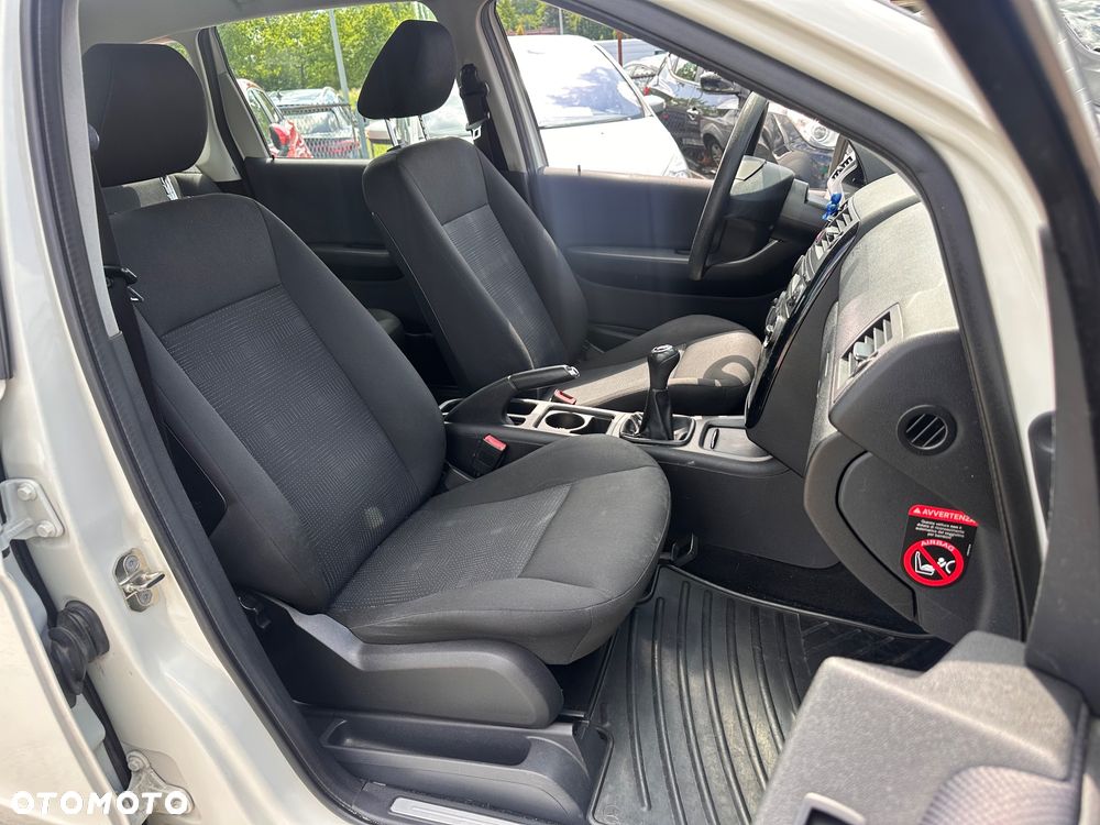 Mercedes-Benz Klasa A 160 BlueEFFICIENCY Elegance - 6