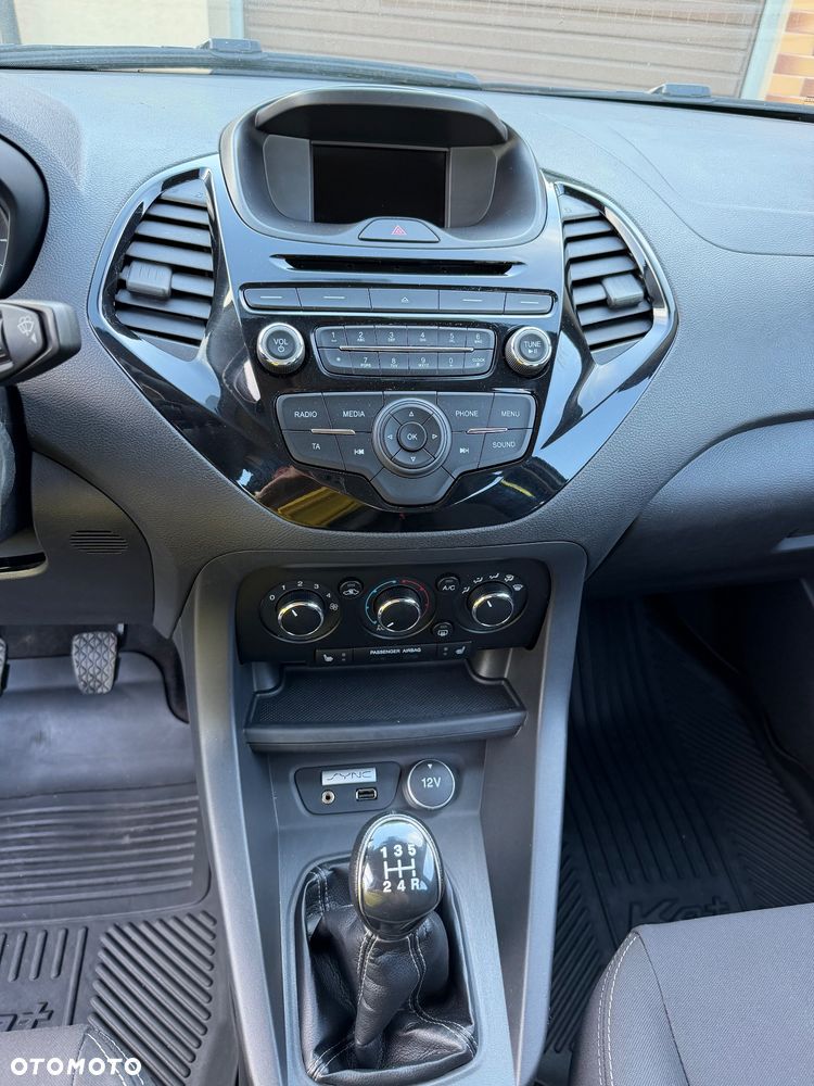 Ford Ka+ 1.2 S&S White - 11