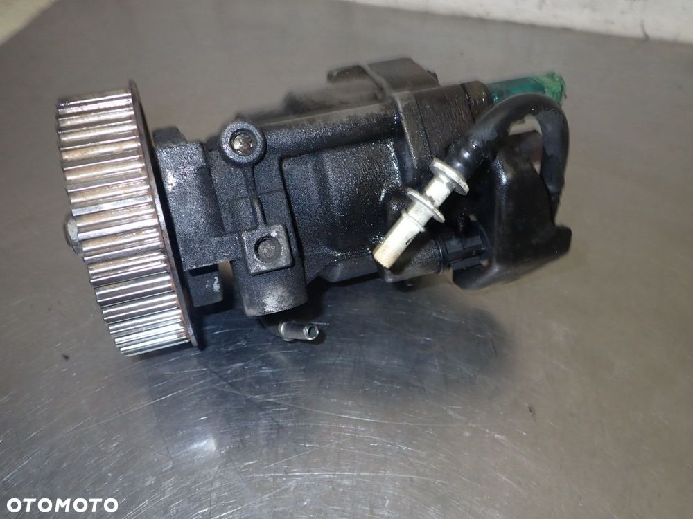 POMPA WTRYSKOWA RENAULT CLIO III LIFT 1.5 9303Z113  8200707450    8200057225 - 2