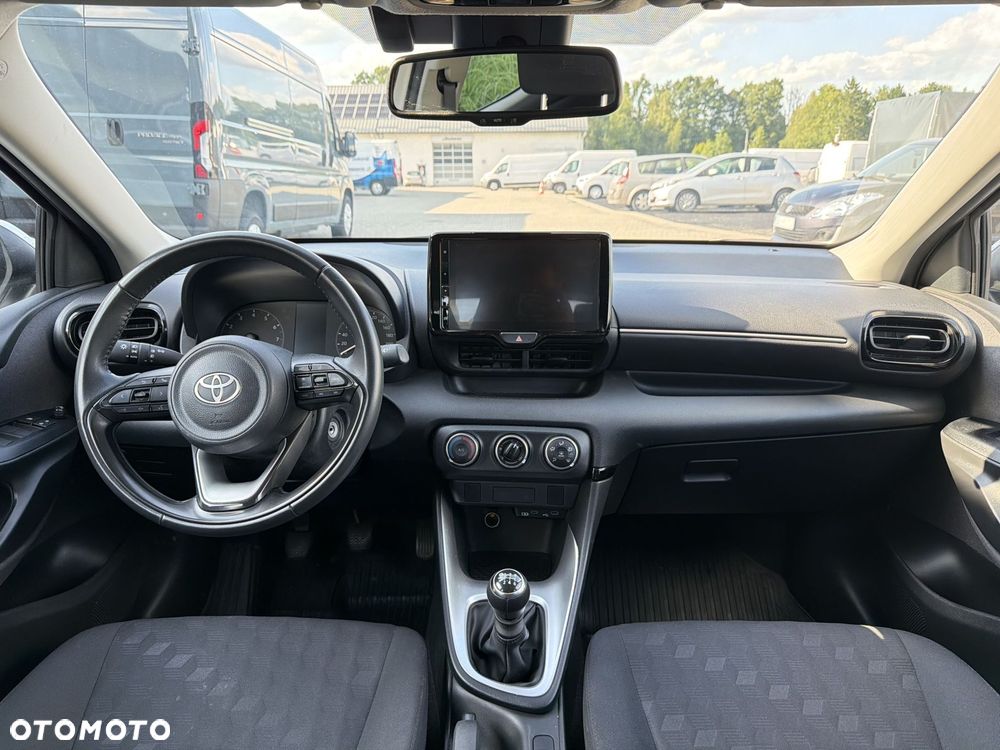 Toyota Yaris 1.5 Comfort - 11