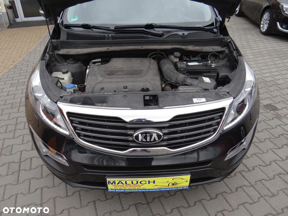 Kia Sportage 2.0 CRDI 4WD Automatik Dream-Team Edition - 39