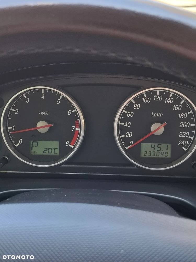 Ford Mondeo - 16
