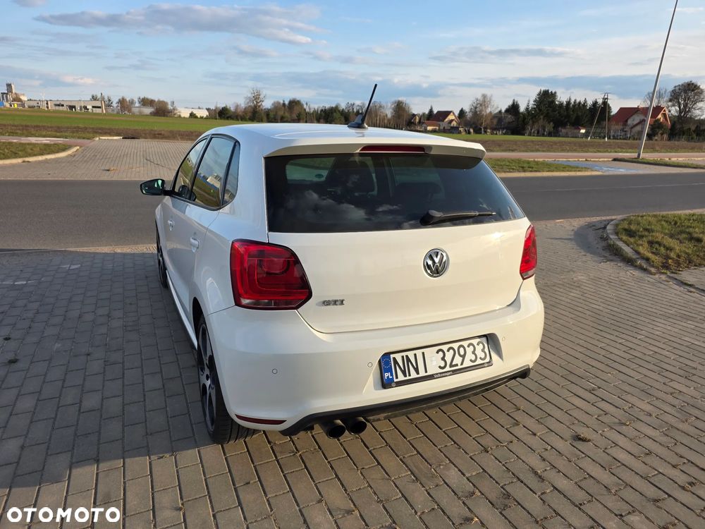 Volkswagen Polo 1.4 TSI GTI DSG - 5