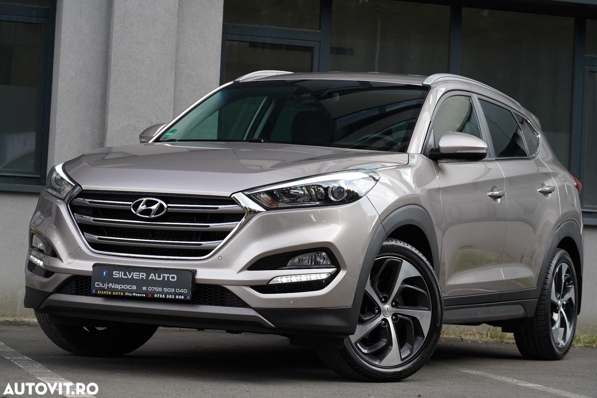 Hyundai Tucson 1.6 GDI 4WD DCT Trend - 9