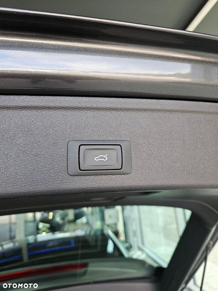 Audi A4 Avant 40 TFSI mHEV S Line S tronic - 33