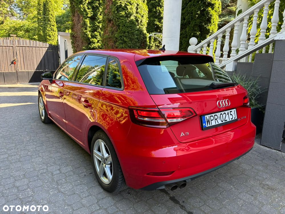 Audi A3 Sportback 35 TFSI S tronic - 3