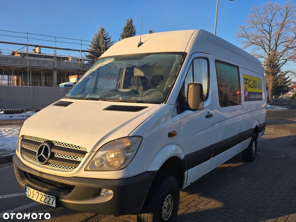 Mercedes-Benz Sprinter - 2