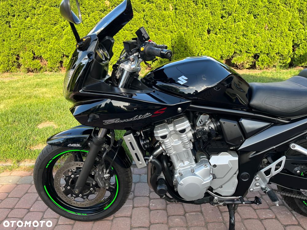 Suzuki Bandit - 24