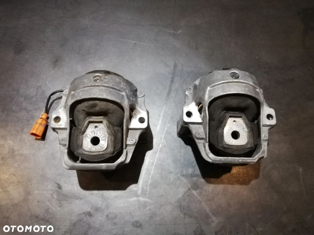 PODUSZKA SILNIKA Lewa Prawa Audi A4 B8 2.0 TDI 782516141206