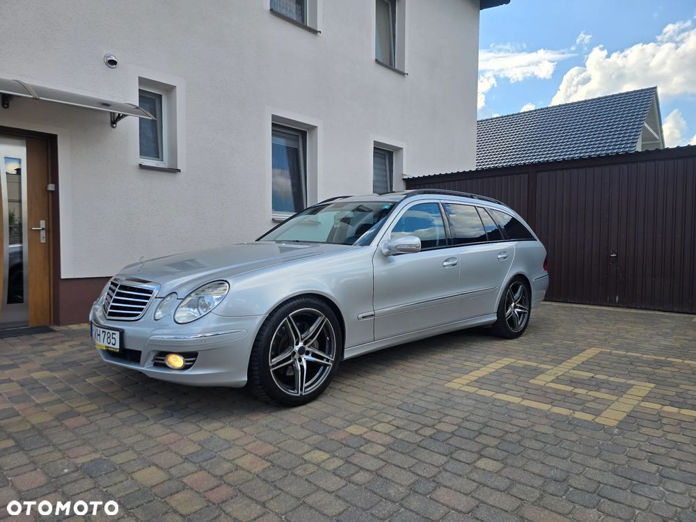 Mercedes-Benz Klasa E 320 CDI 7G-TRONIC Avantgarde DPF - 2