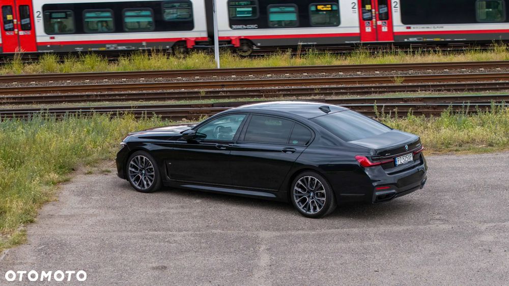 BMW Seria 7 740d xDrive mHEV sport - 12