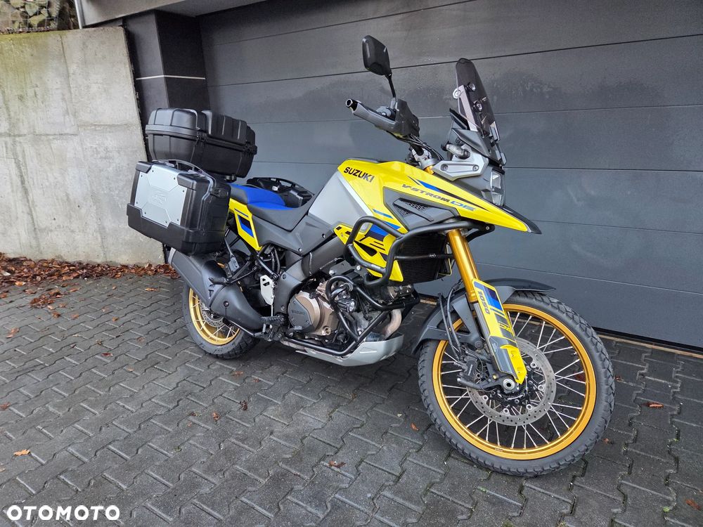 Suzuki V-STROM - 12