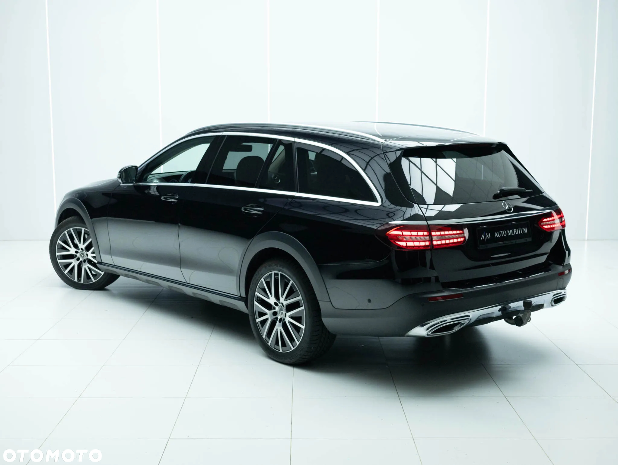 Mercedes-Benz Klasa E 220 d 4-Matic All-Terrain Avantgarde - 5