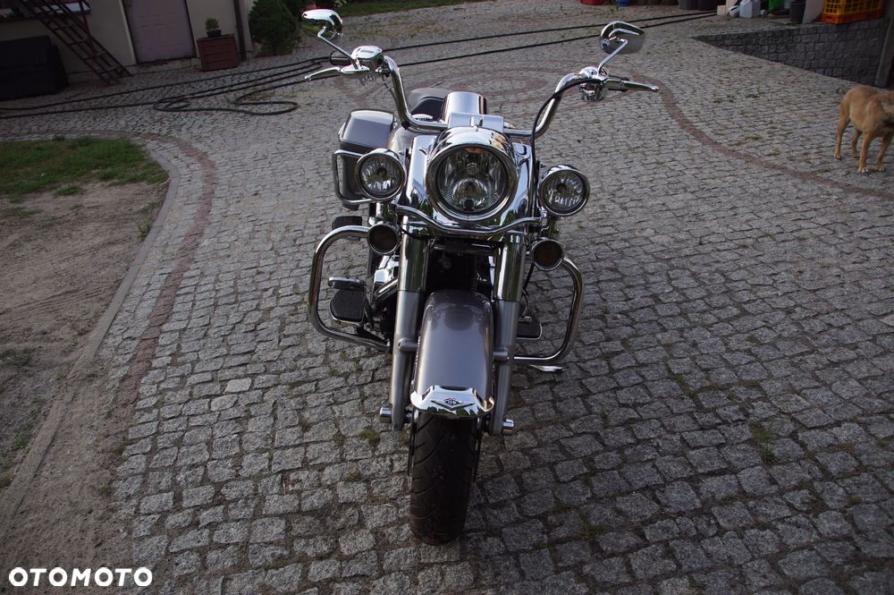 Harley-Davidson Touring Road King - 4
