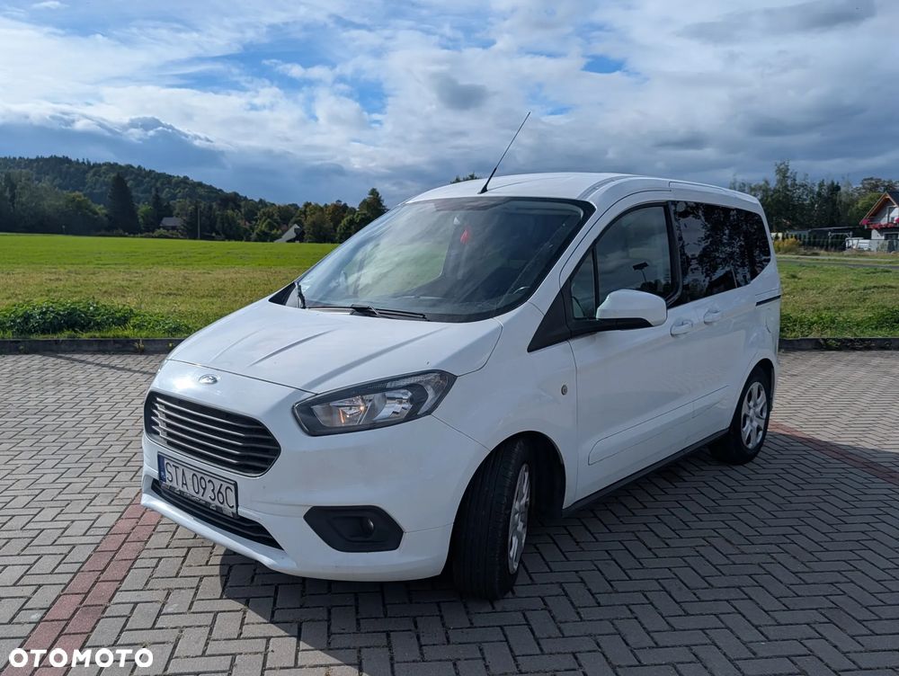 Ford Tourneo Courier - 1