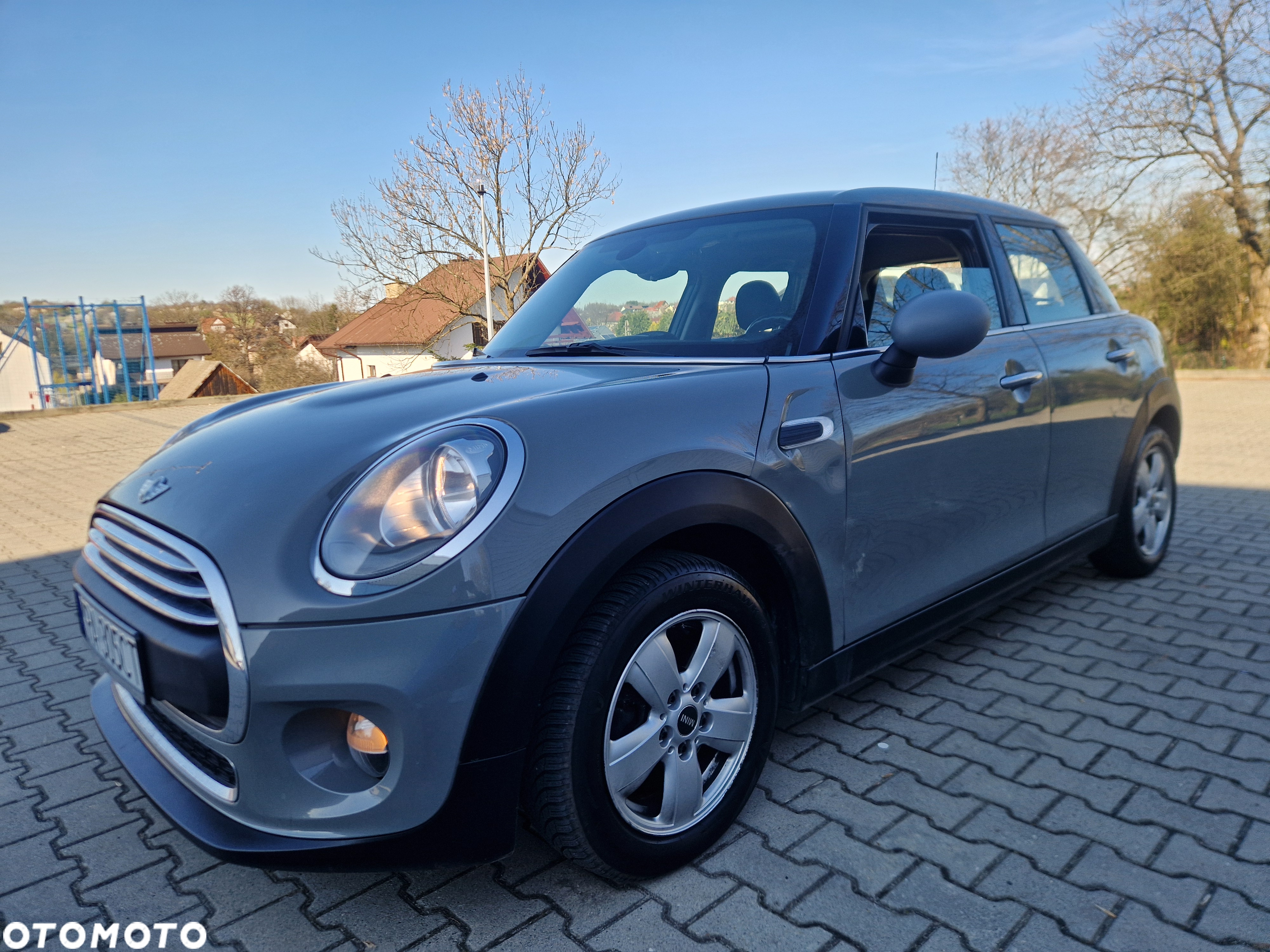 MINI ONE Standard - 6