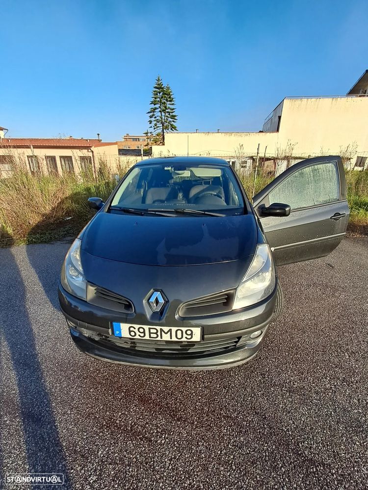 Renault Clio - 1
