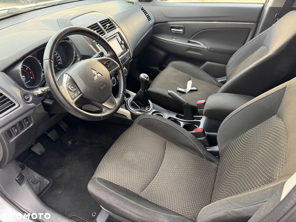 Mitsubishi ASX 1.6 Intense - 12