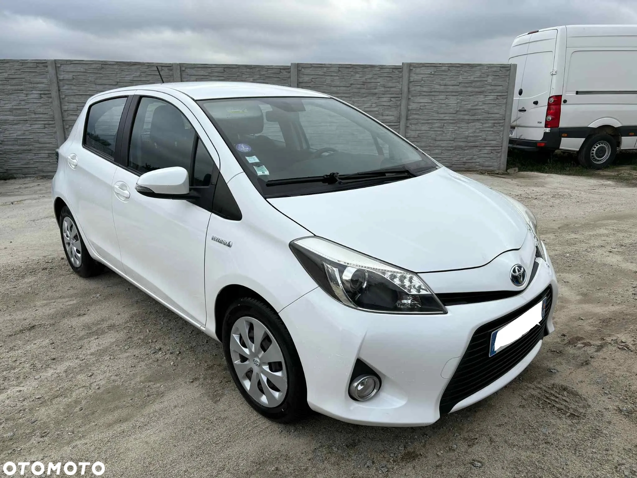 Toyota Yaris Hybrid 1.5 VVT-i - 30