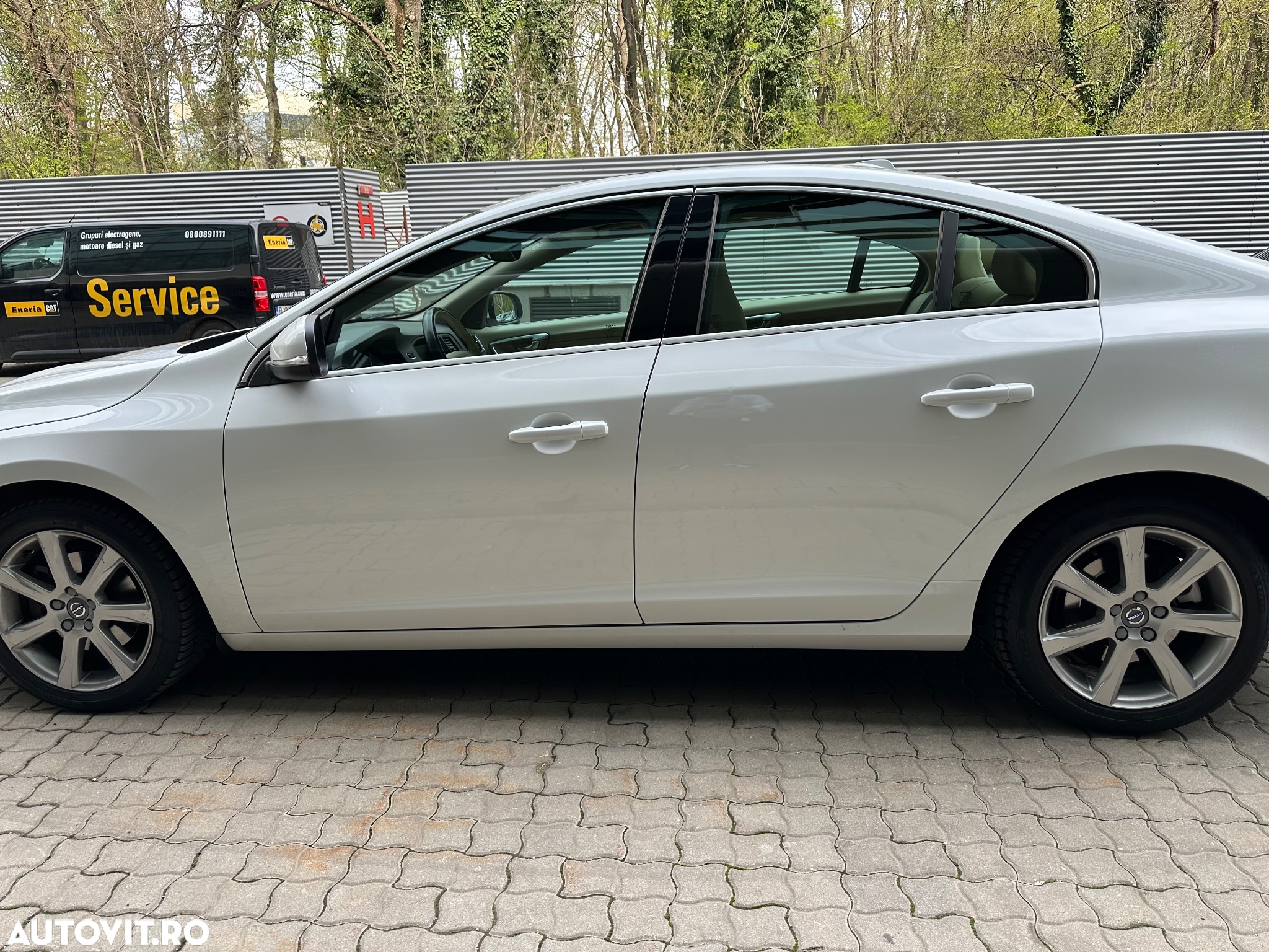 Volvo S60 T3 Momentum - 10