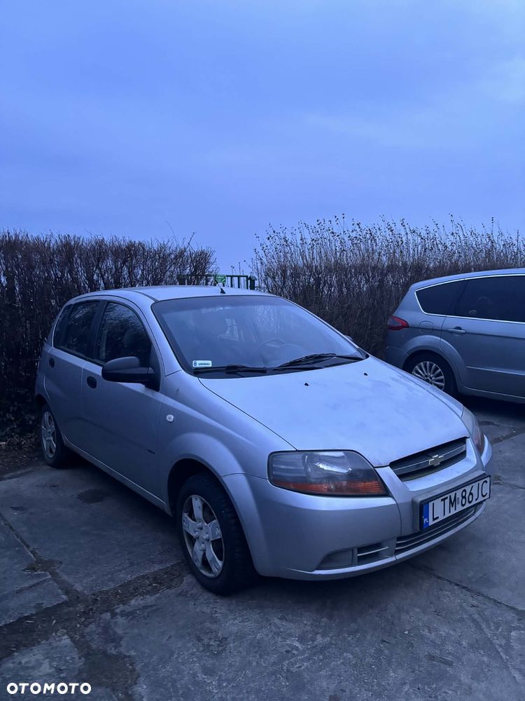 Chevrolet Aveo - 3