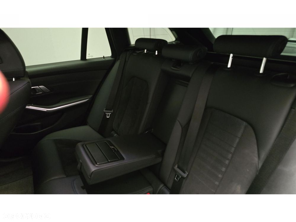 BMW Seria 3 - 23