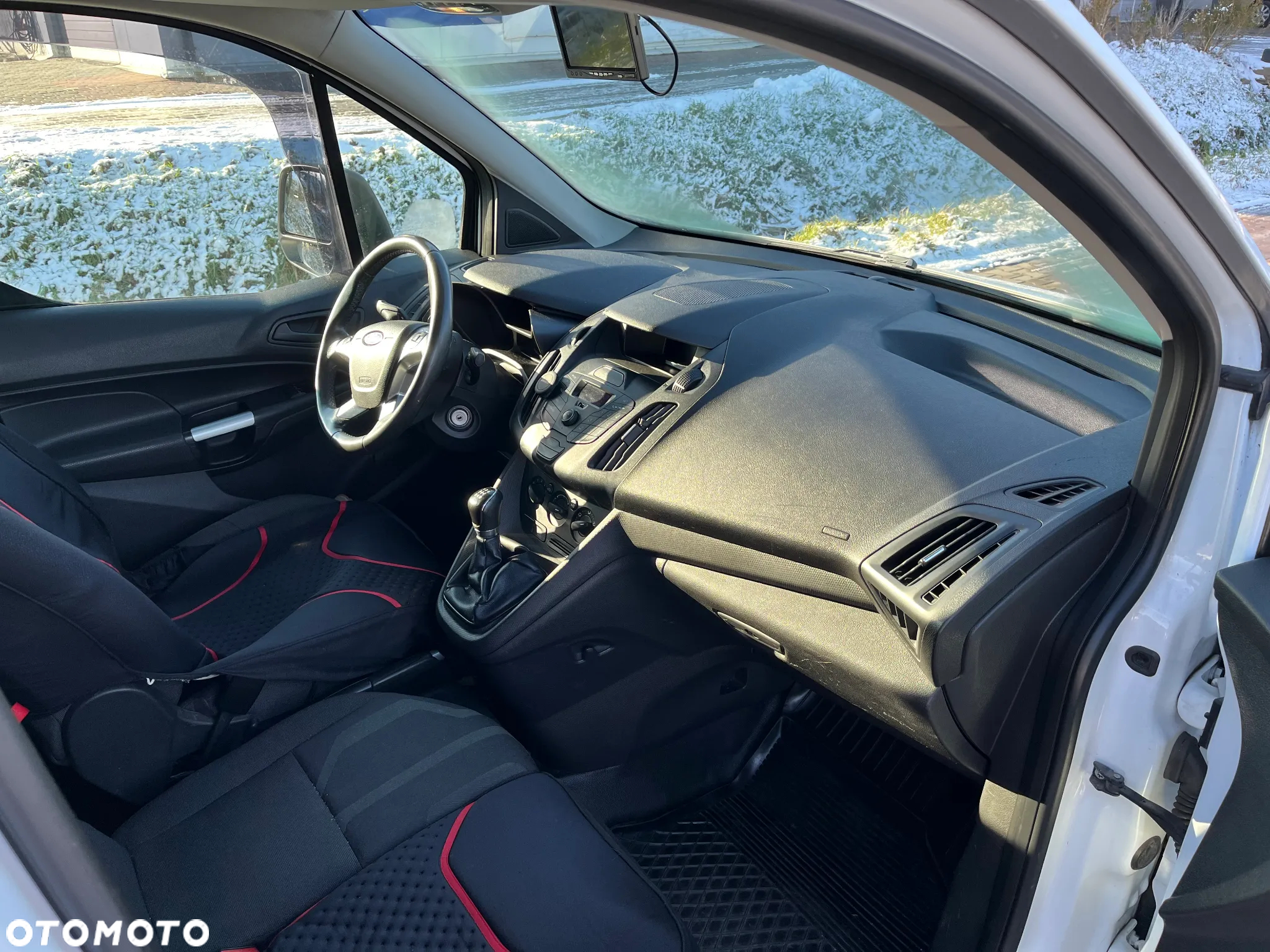 Ford Transit Connect - 9