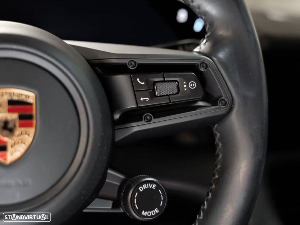 Porsche Taycan Sport Turismo - 9