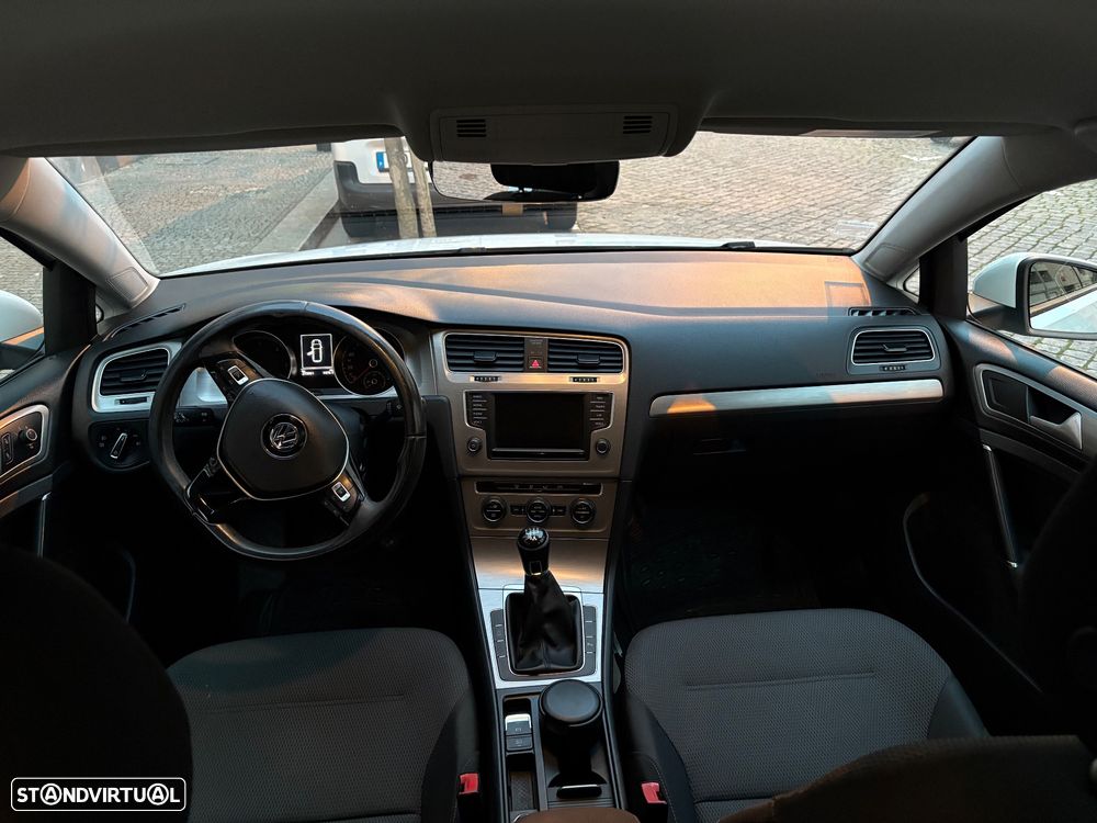 VW Golf Variant 1.6 TDi BlueMotion Confortline - 14