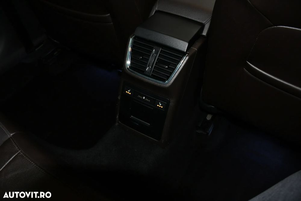 Skoda Octavia 2.0 TDI DSG L&K - 17