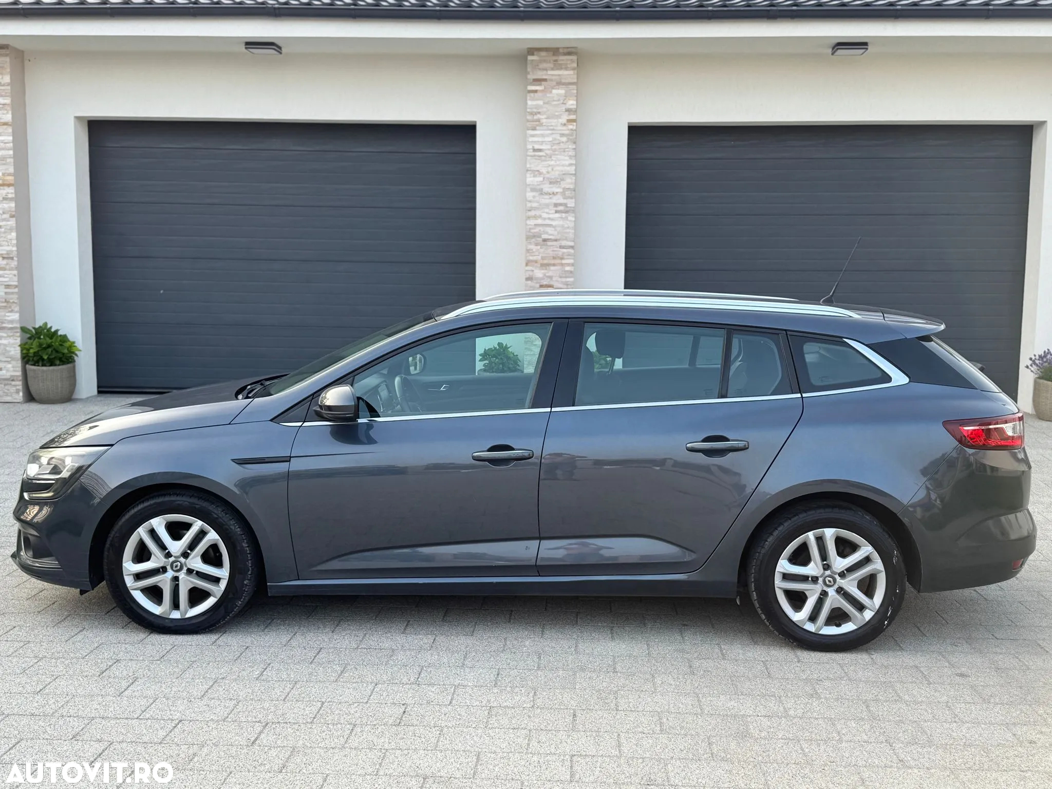 Renault Megane Grandtour ENERGY dCi 110 ECO2 BUSINESS - 3